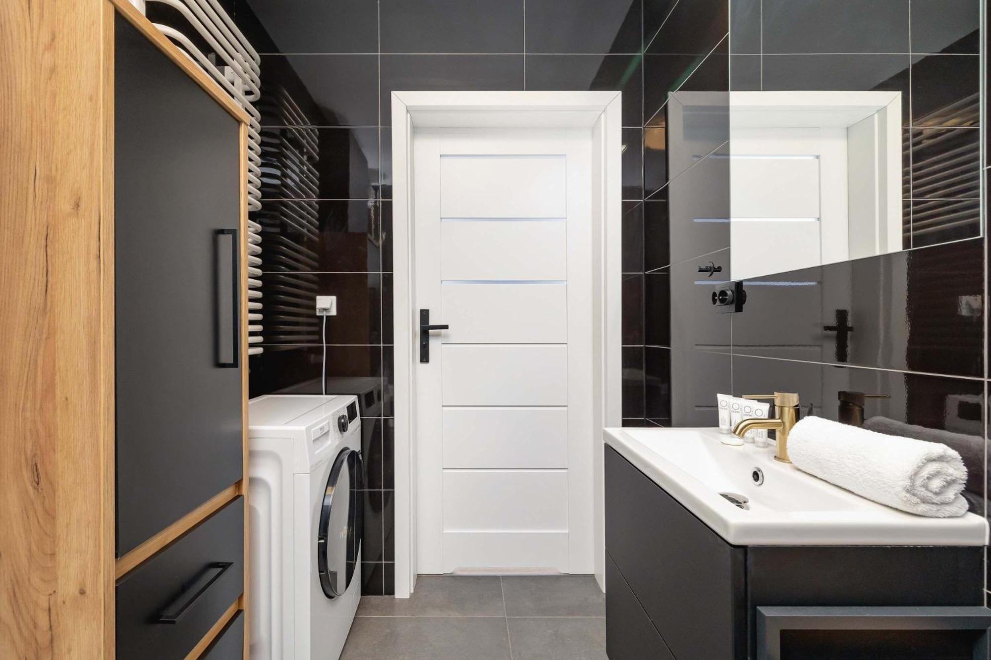 Elegant With Parking Near Tauron Arena By Renters Krakow