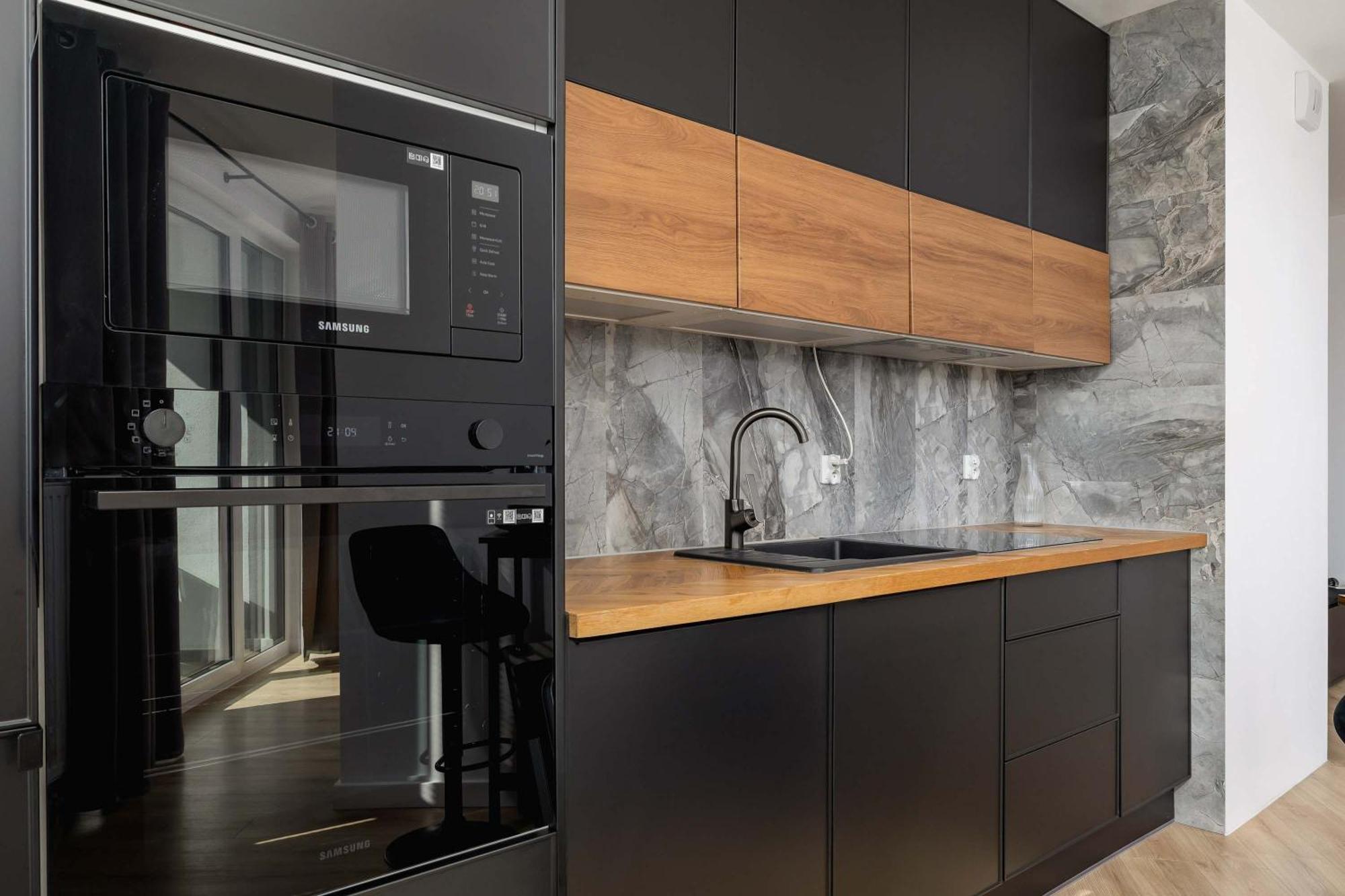 Apartment Elegant With Parking Near Tauron Arena By Renters Krakow